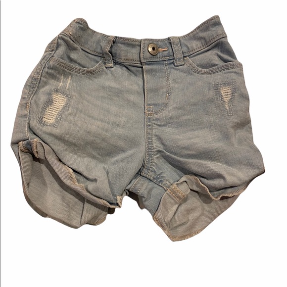 7 Items)18-24M, Gap, Oshkosh, Carter’s, UniQlo - Picture 11 of 15